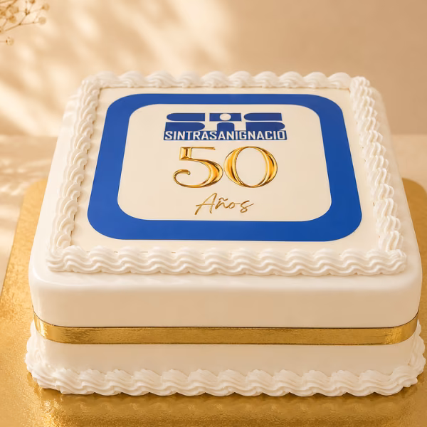 Torta de aniversario institucional de 50 años con logo de empresa en Bogotá — Pastelería Dulcita